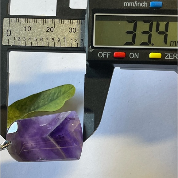 Natural Amethyst Pendant Crystal Gemstone Jewelry - Picture 6 of 7